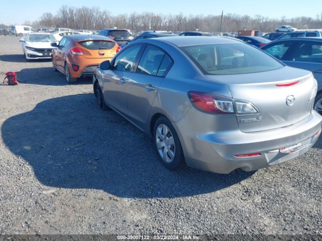 Photo 2 VIN: JM1BL1UG2C1517876 - MAZDA MAZDA3 