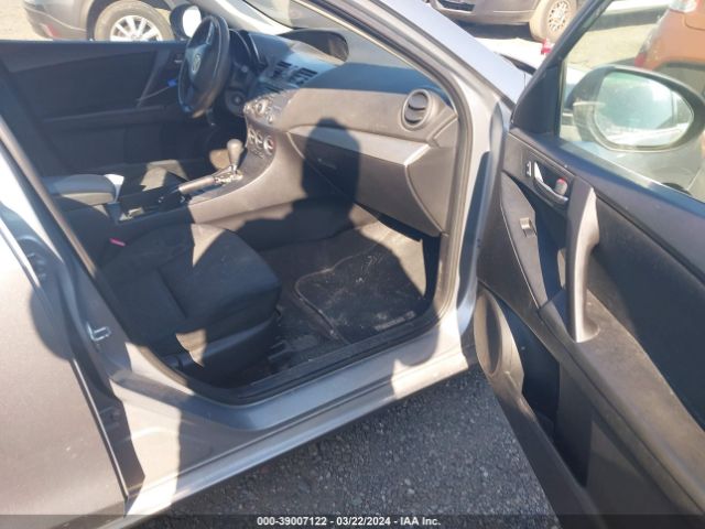 Photo 4 VIN: JM1BL1UG2C1517876 - MAZDA MAZDA3 