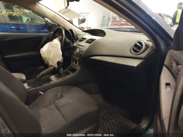 Photo 4 VIN: JM1BL1UG4B1371933 - MAZDA MAZDA3 