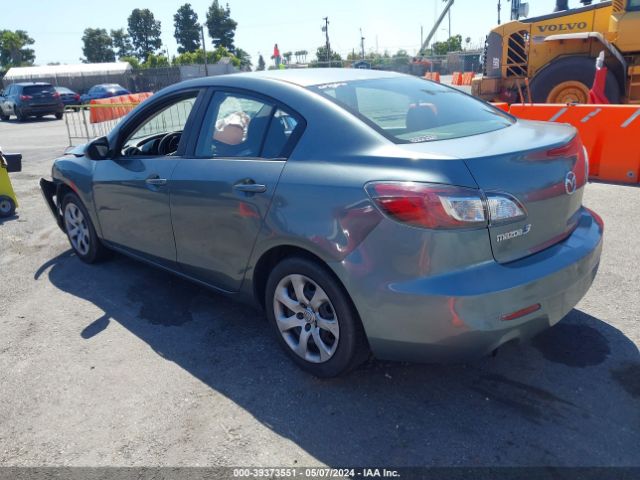 Photo 2 VIN: JM1BL1UG5C1552797 - MAZDA MAZDA3 