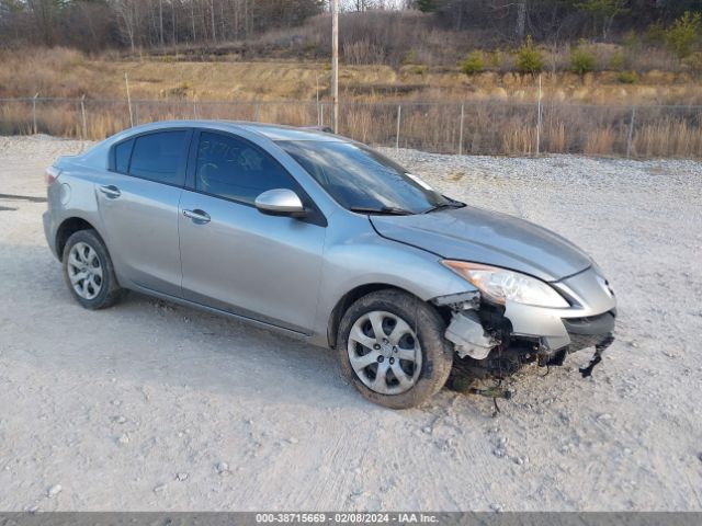 Photo 0 VIN: JM1BL1UG6B1497761 - MAZDA MAZDA3 