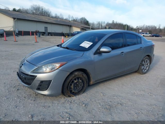 Photo 1 VIN: JM1BL1UG6B1497761 - MAZDA MAZDA3 