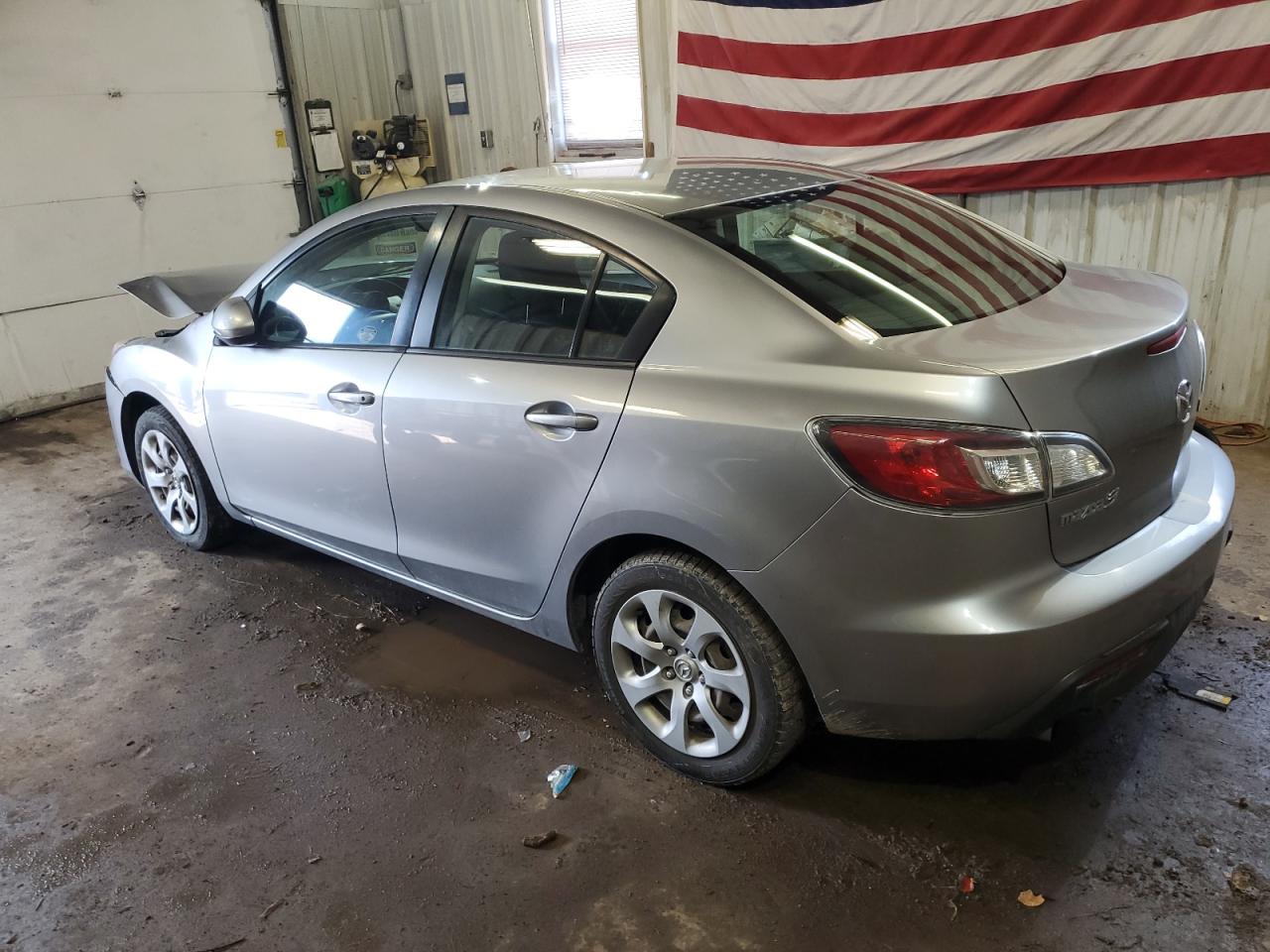 Photo 1 VIN: JM1BL1UG7B1902266 - MAZDA 3 