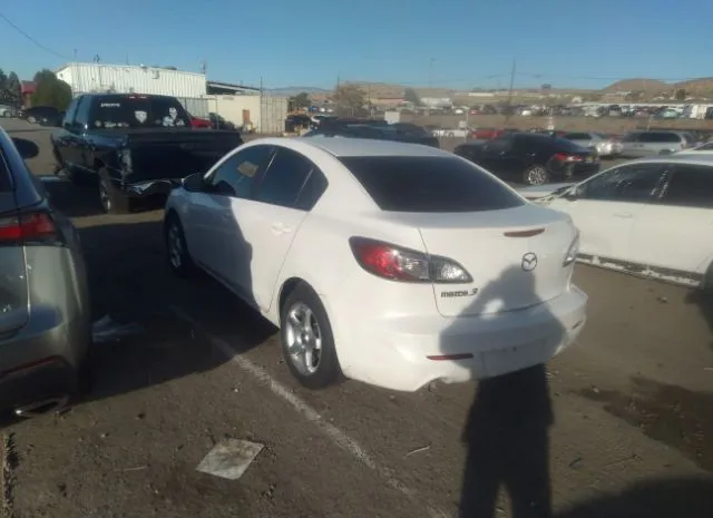 Photo 2 VIN: JM1BL1UG8C1550624 - MAZDA MAZDA3 