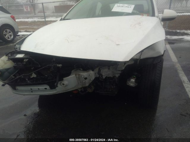 Photo 5 VIN: JM1BL1UG9C1511525 - MAZDA MAZDA3 