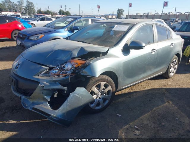 Photo 1 VIN: JM1BL1UG9C1544556 - MAZDA MAZDA3 