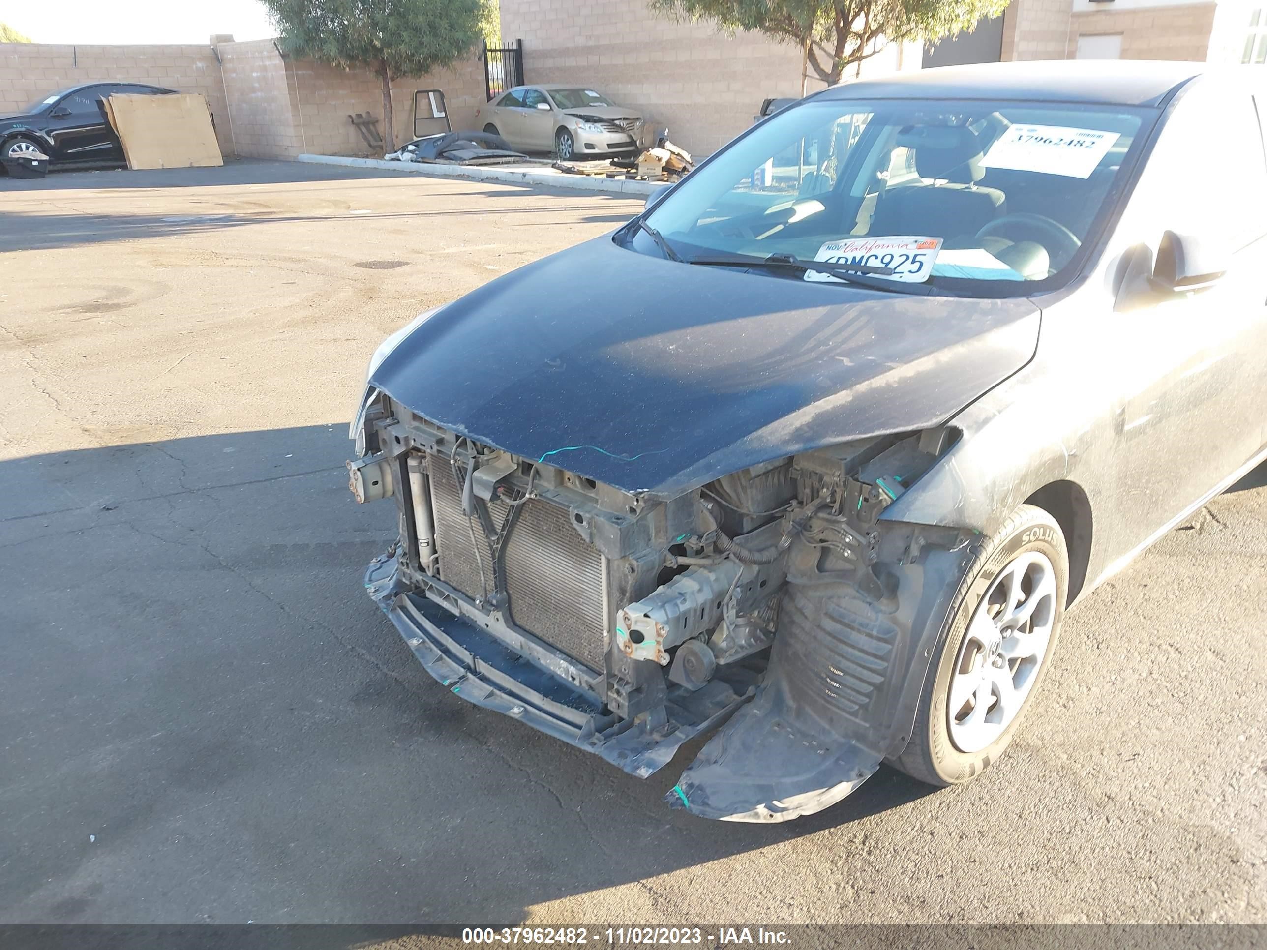 Photo 5 VIN: JM1BL1UGXB1364923 - MAZDA 3 