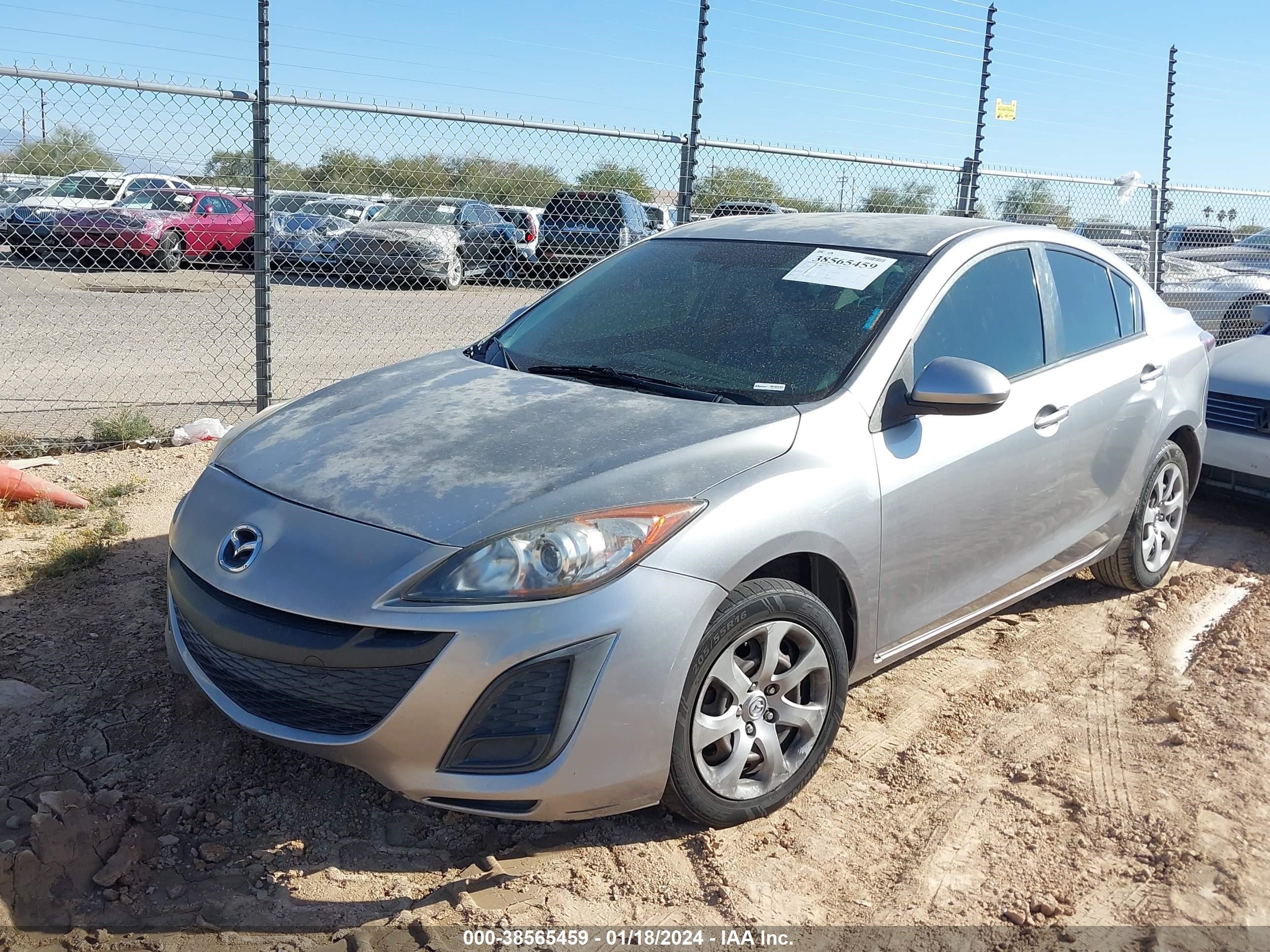 Photo 1 VIN: JM1BL1UGXB1420228 - MAZDA 3 