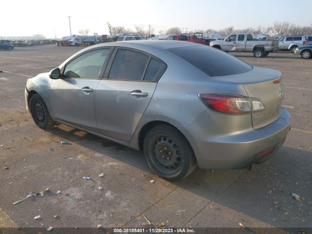 Photo 2 VIN: JM1BL1UGXB1426773 - MAZDA MAZDA3 