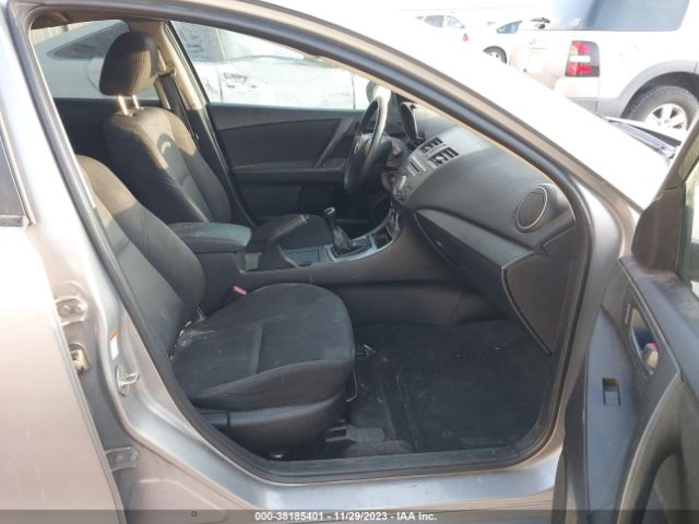 Photo 4 VIN: JM1BL1UGXB1426773 - MAZDA MAZDA3 