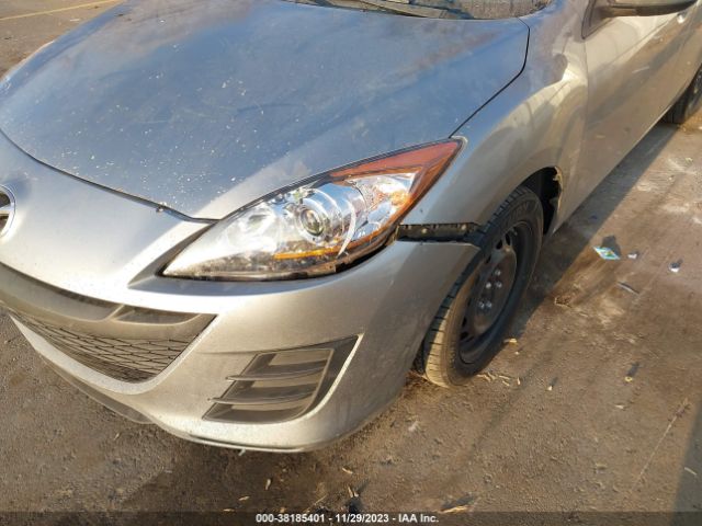 Photo 5 VIN: JM1BL1UGXB1426773 - MAZDA MAZDA3 