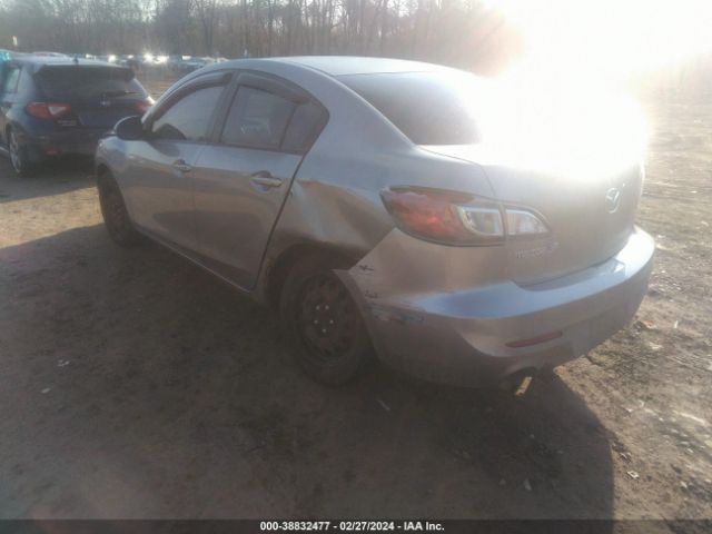 Photo 2 VIN: JM1BL1UP4D1740700 - MAZDA MAZDA3 