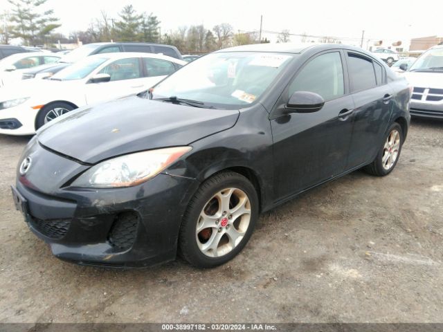 Photo 1 VIN: JM1BL1UP4D1833555 - MAZDA MAZDA3 