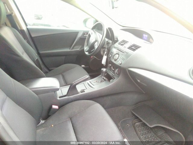 Photo 4 VIN: JM1BL1UP4D1833555 - MAZDA MAZDA3 