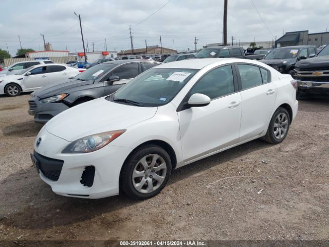 Photo 1 VIN: JM1BL1UP7D1735751 - MAZDA MAZDA3 