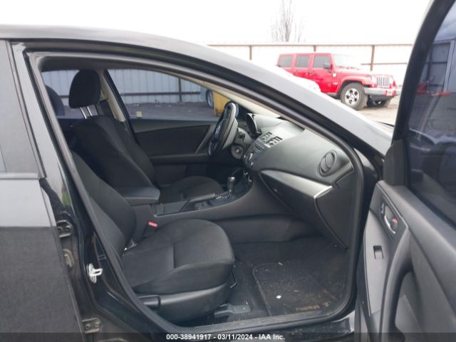 Photo 4 VIN: JM1BL1UP8D1752283 - MAZDA MAZDA3 