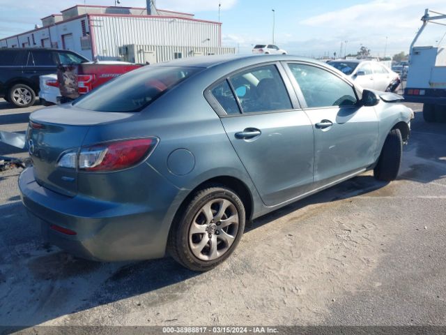 Photo 3 VIN: JM1BL1UP9D1771313 - MAZDA MAZDA3 