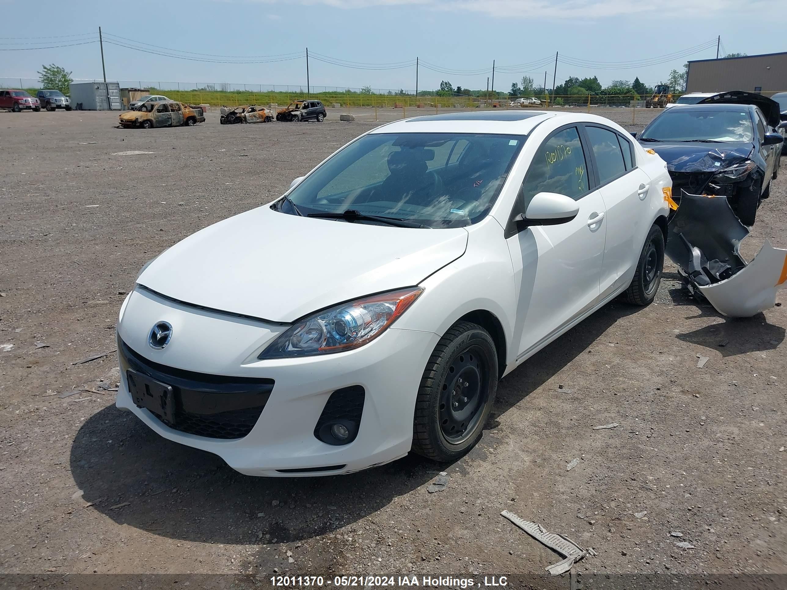 Photo 1 VIN: JM1BL1V71C1618938 - MAZDA 3 