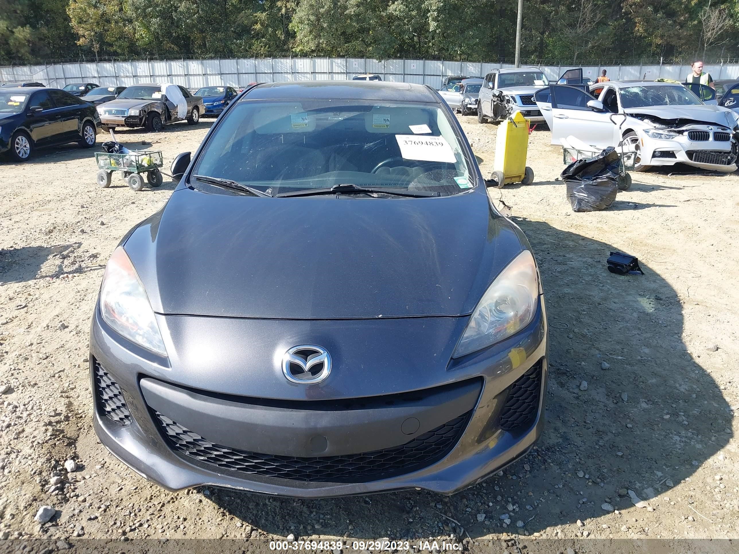 Photo 11 VIN: JM1BL1V71D1738269 - MAZDA 3 