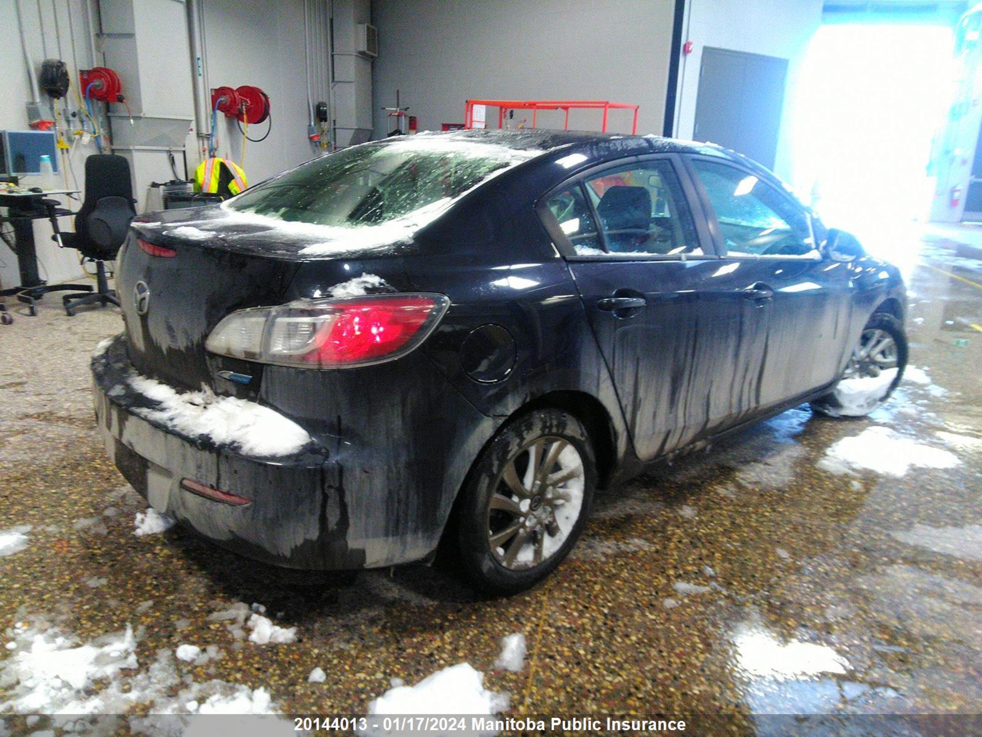 Photo 3 VIN: JM1BL1V71D1787598 - MAZDA 3 