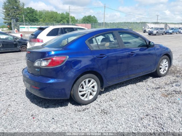 Photo 3 VIN: JM1BL1V72C1582936 - MAZDA MAZDA3 