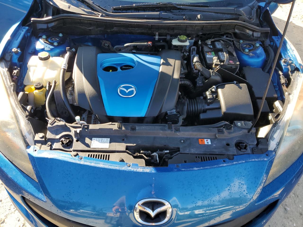 Photo 10 VIN: JM1BL1V73C1591547 - MAZDA 3 