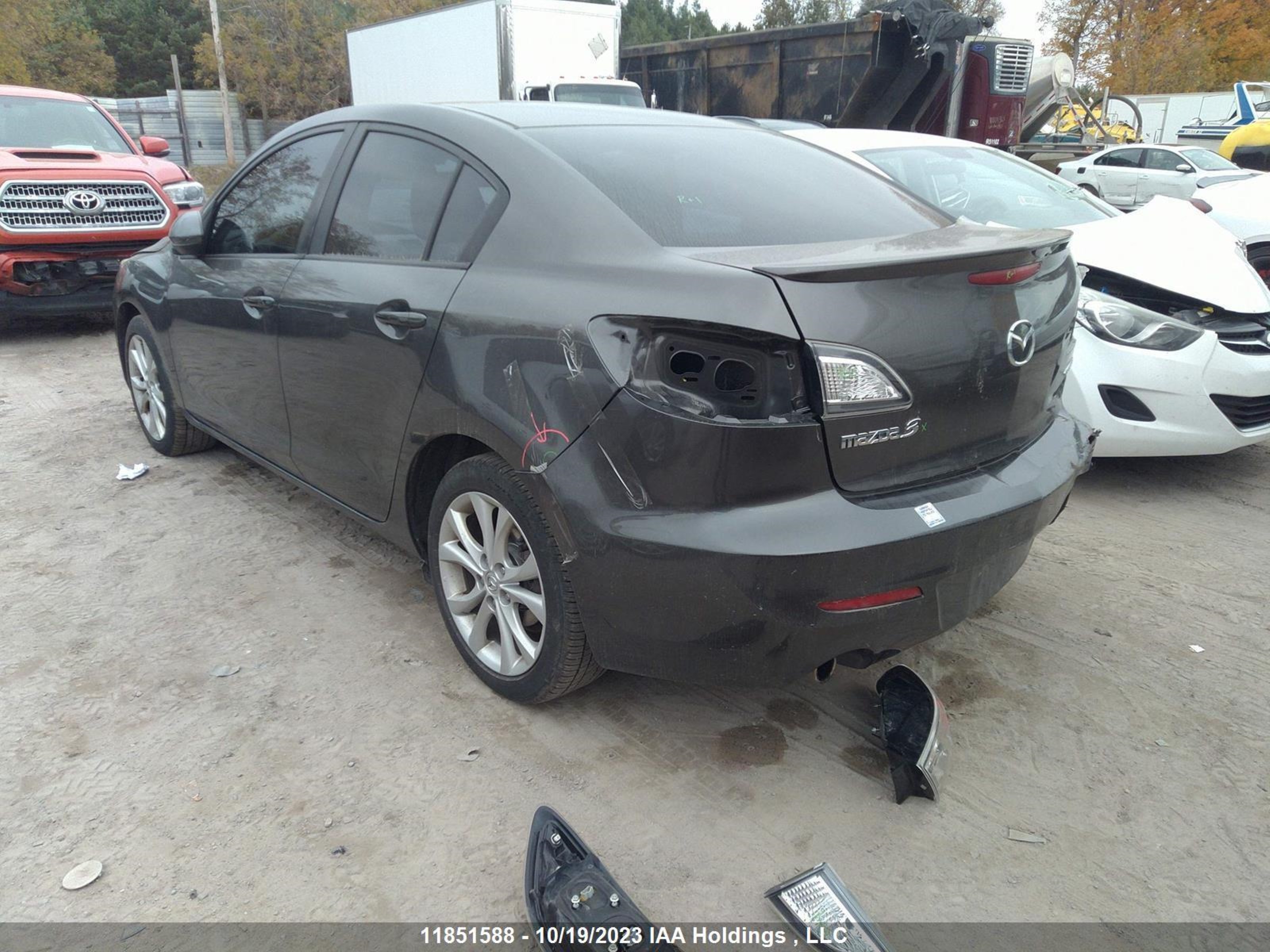 Photo 2 VIN: JM1BL1V73D1788235 - MAZDA 3 