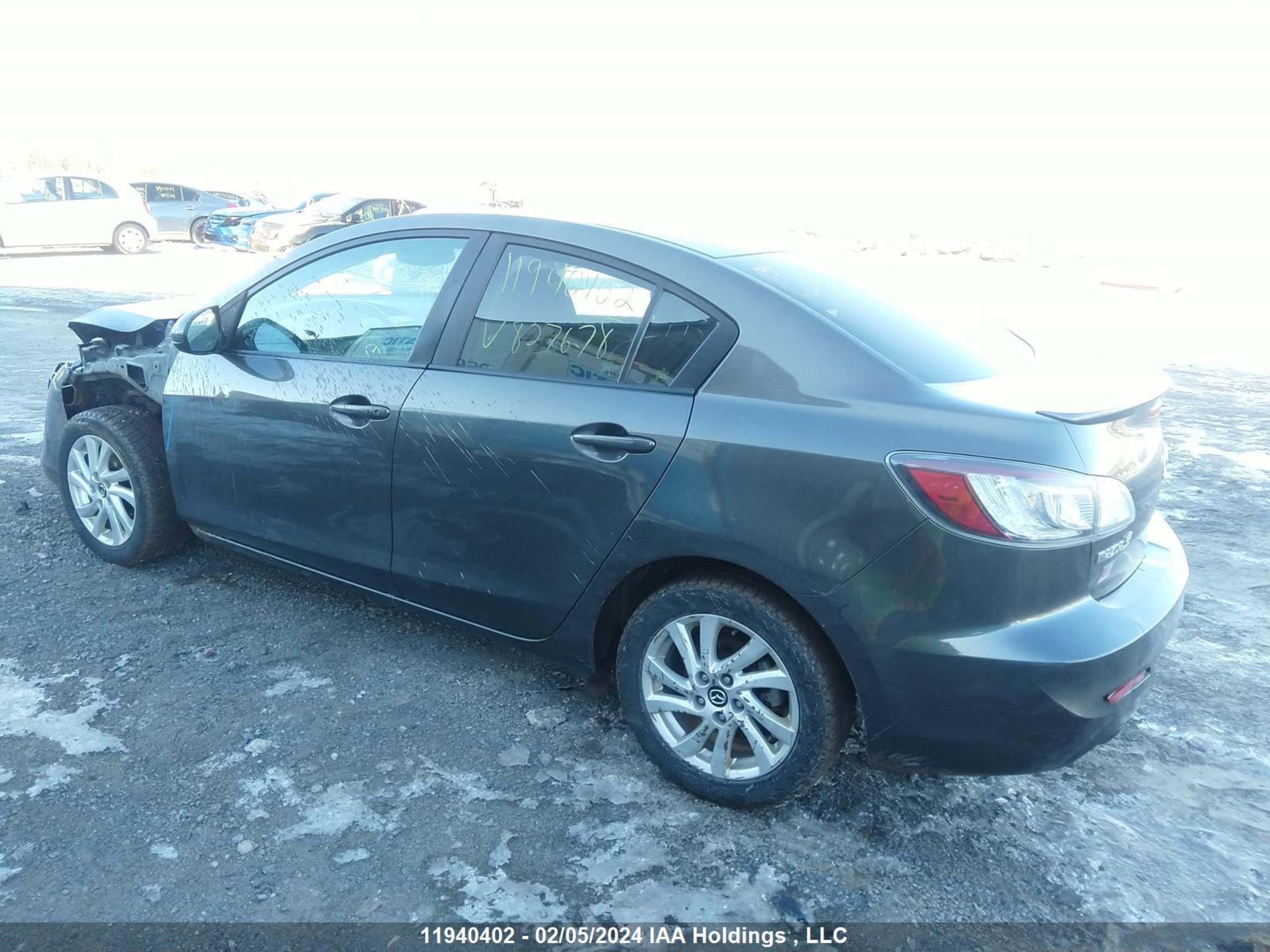 Photo 2 VIN: JM1BL1V73D1827678 - MAZDA 3 