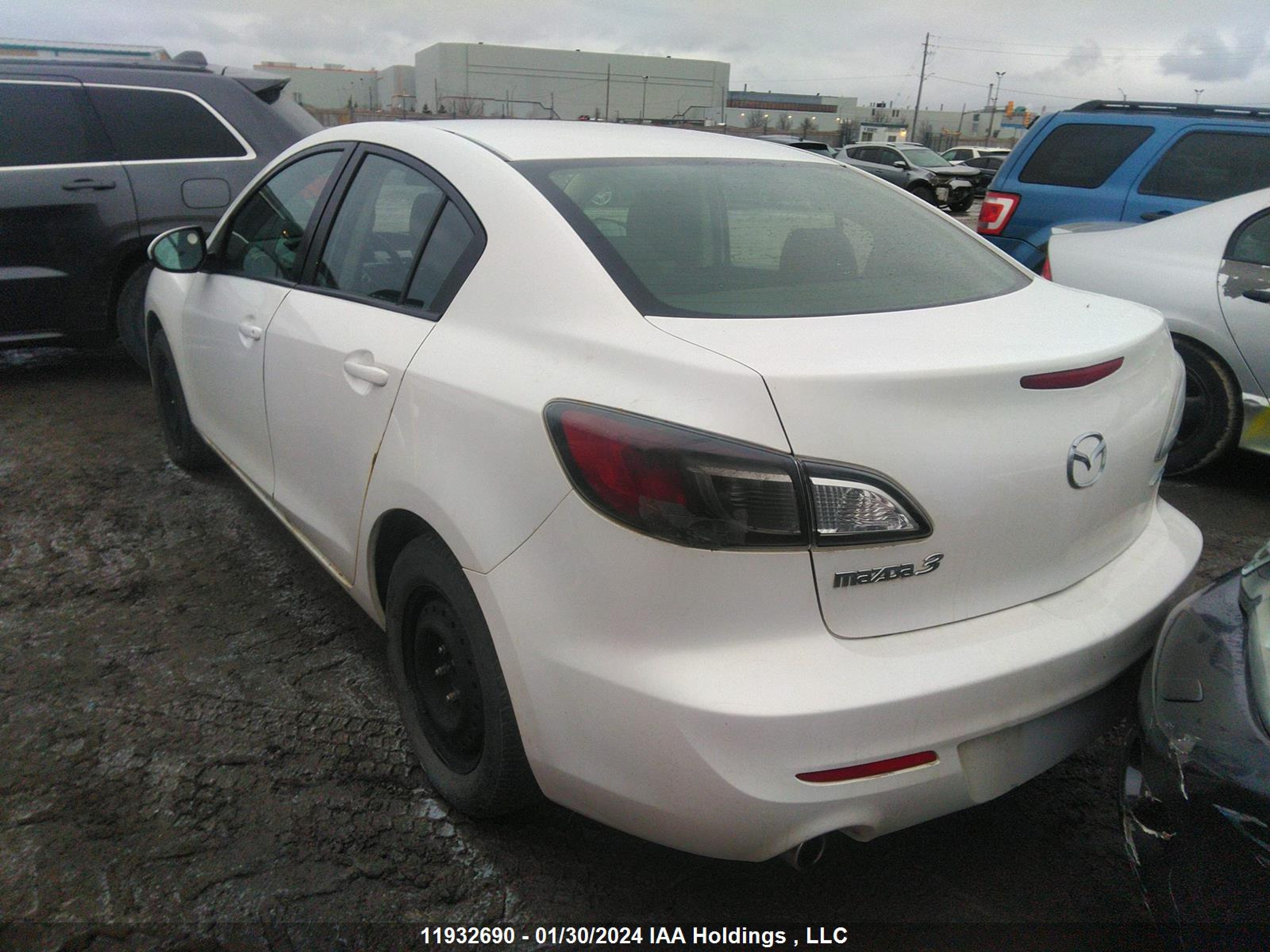 Photo 2 VIN: JM1BL1V74C1689633 - MAZDA 3 