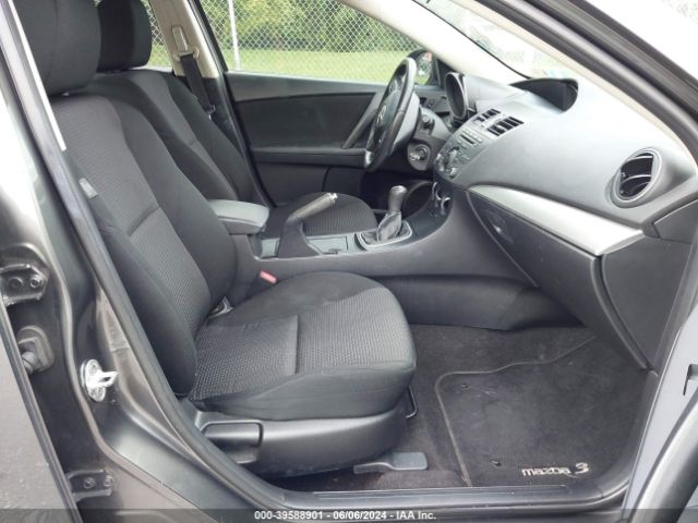 Photo 4 VIN: JM1BL1V75C1626914 - MAZDA MAZDA3 