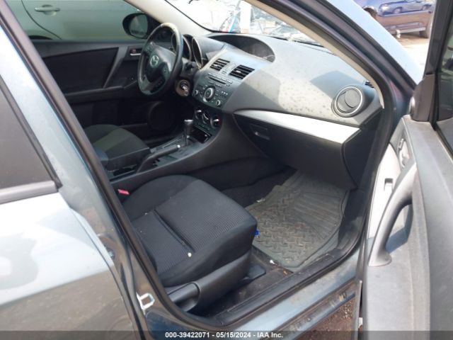 Photo 4 VIN: JM1BL1V75C1692329 - MAZDA MAZDA3 