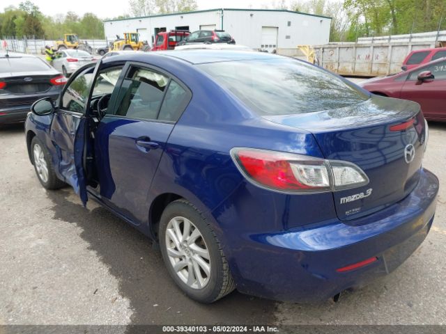 Photo 2 VIN: JM1BL1V76C1549616 - MAZDA MAZDA3 