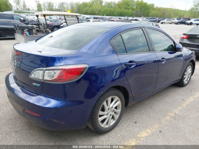 Photo 3 VIN: JM1BL1V76C1549616 - MAZDA MAZDA3 