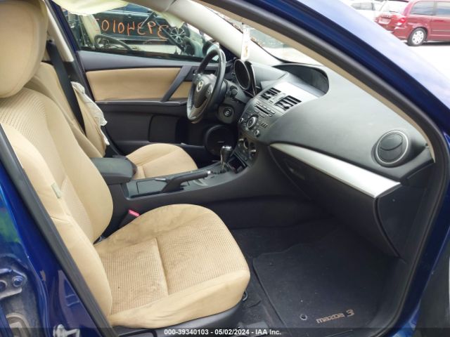 Photo 4 VIN: JM1BL1V76C1549616 - MAZDA MAZDA3 