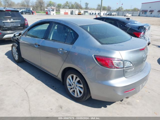 Photo 2 VIN: JM1BL1V76C1693456 - MAZDA MAZDA3 