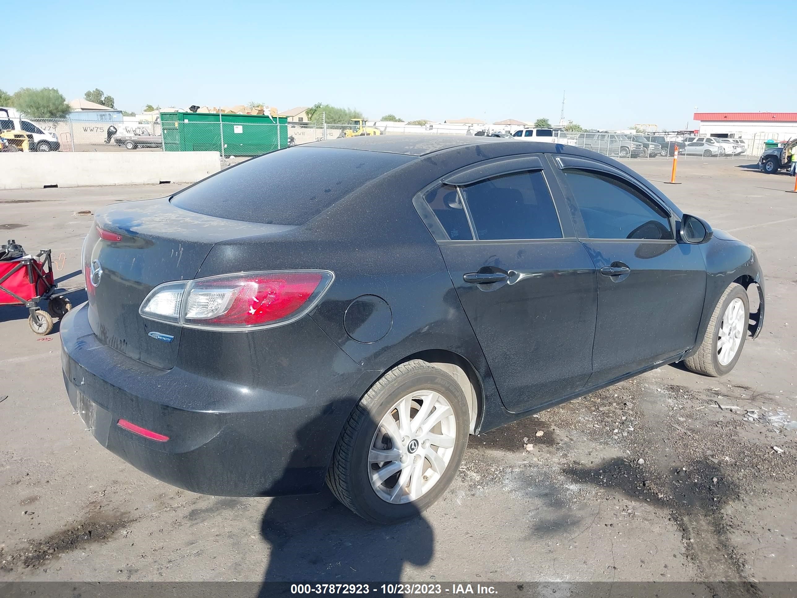 Photo 3 VIN: JM1BL1V76D1707342 - MAZDA 3 