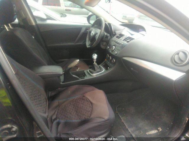 Photo 4 VIN: JM1BL1V78D1788070 - MAZDA MAZDA3 