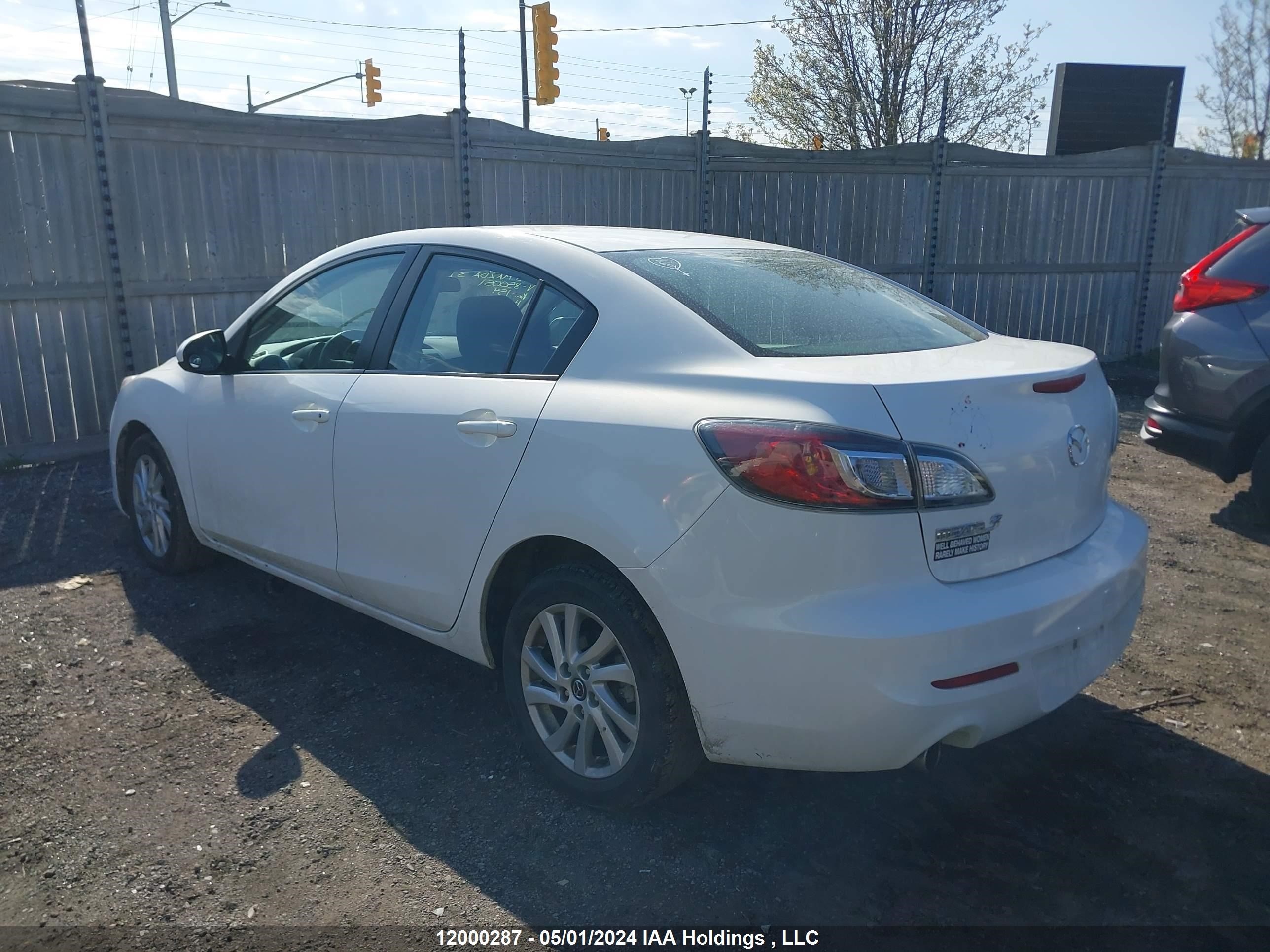 Photo 2 VIN: JM1BL1V78D1850051 - MAZDA 3 