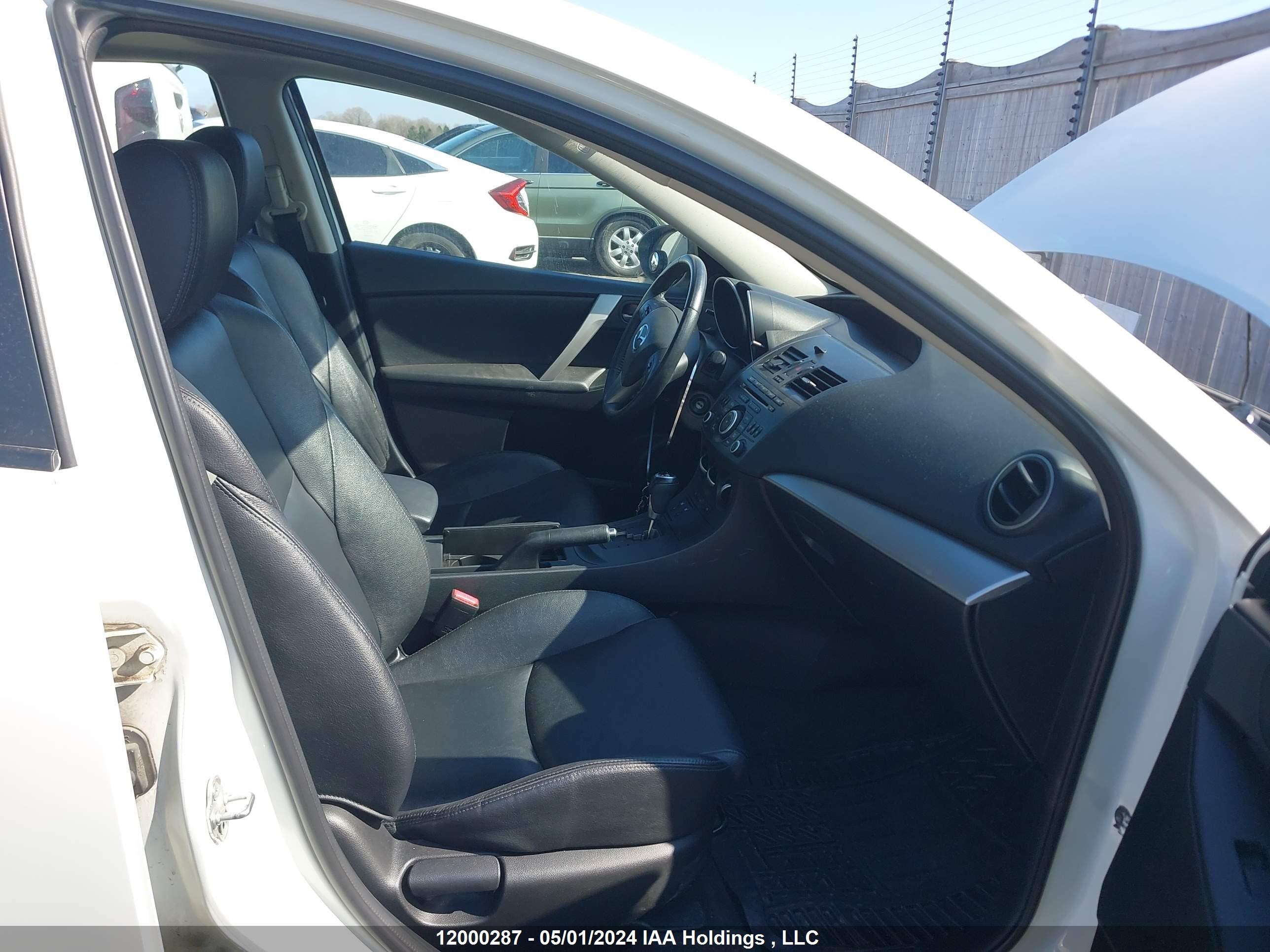 Photo 4 VIN: JM1BL1V78D1850051 - MAZDA 3 