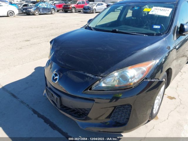 Photo 5 VIN: JM1BL1V79C1563557 - MAZDA MAZDA3 