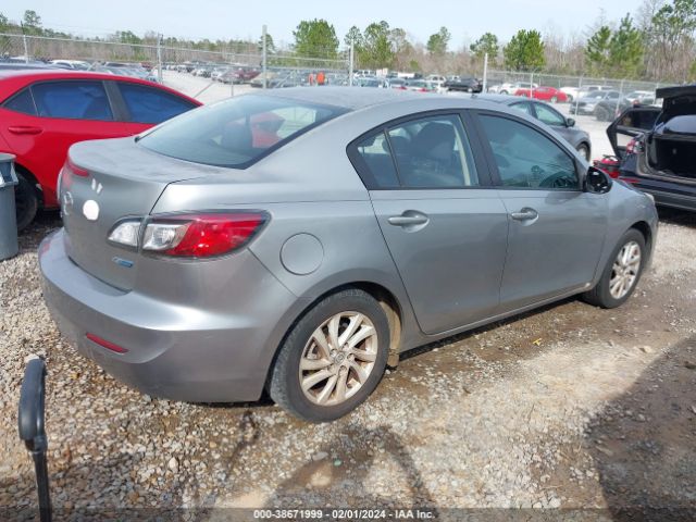 Photo 3 VIN: JM1BL1V79C1616922 - MAZDA MAZDA3 