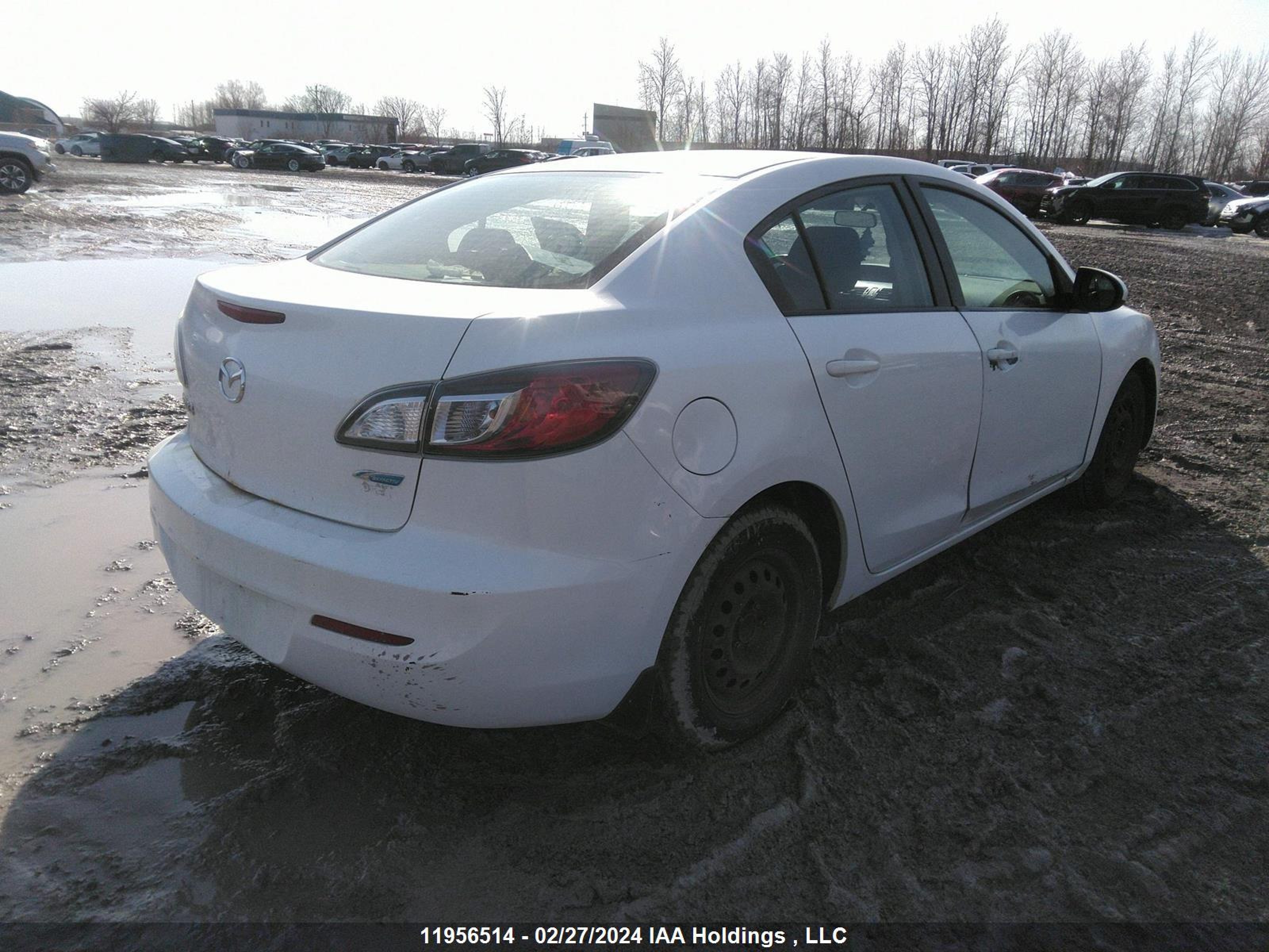 Photo 3 VIN: JM1BL1V79C1649032 - MAZDA 3 