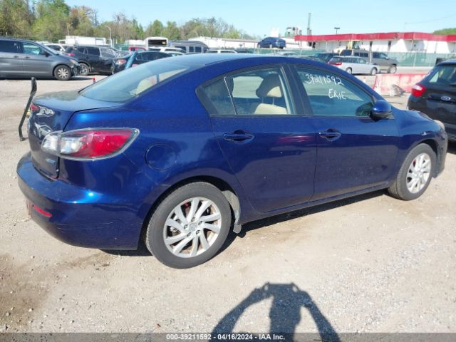 Photo 3 VIN: JM1BL1V79C1696156 - MAZDA MAZDA3 