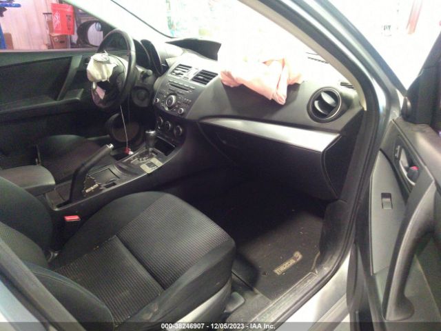 Photo 4 VIN: JM1BL1V79D1718948 - MAZDA MAZDA3 