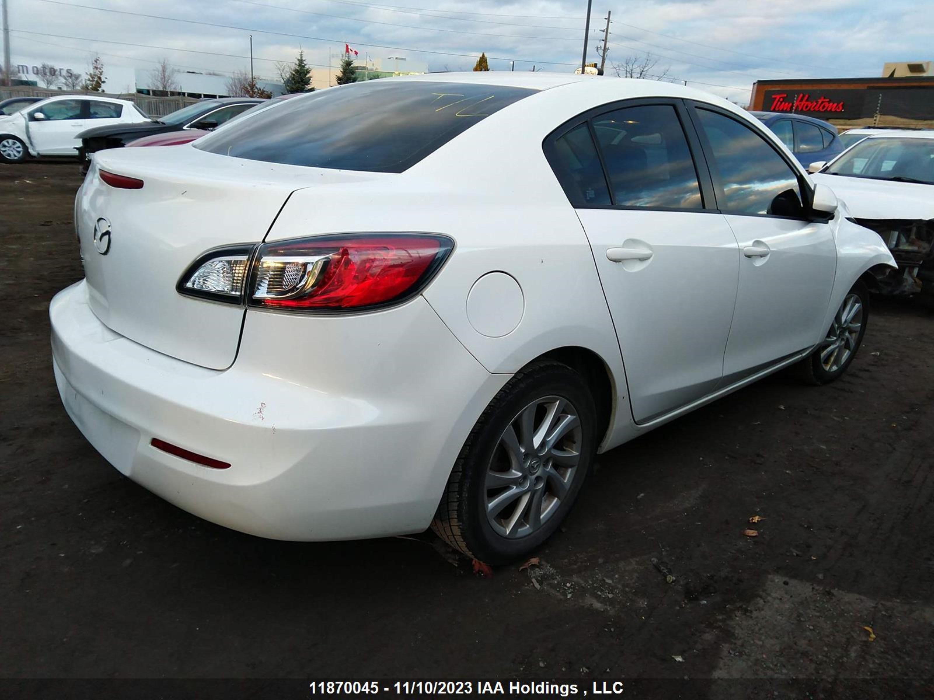 Photo 3 VIN: JM1BL1V7XC1627136 - MAZDA 3 