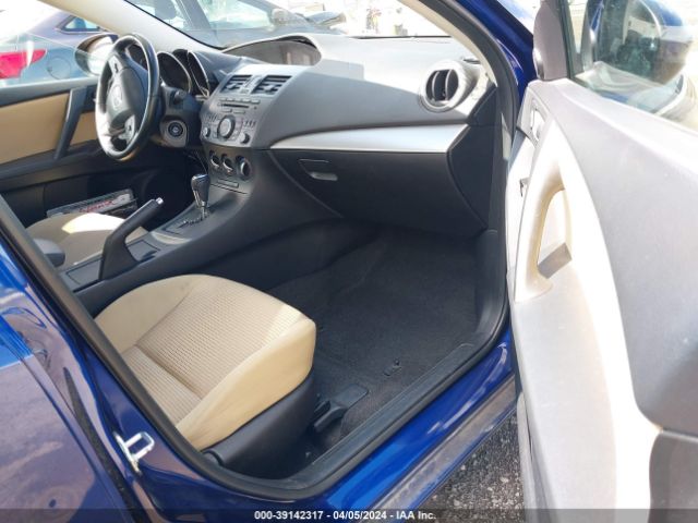 Photo 4 VIN: JM1BL1V81C1526611 - MAZDA MAZDA3 