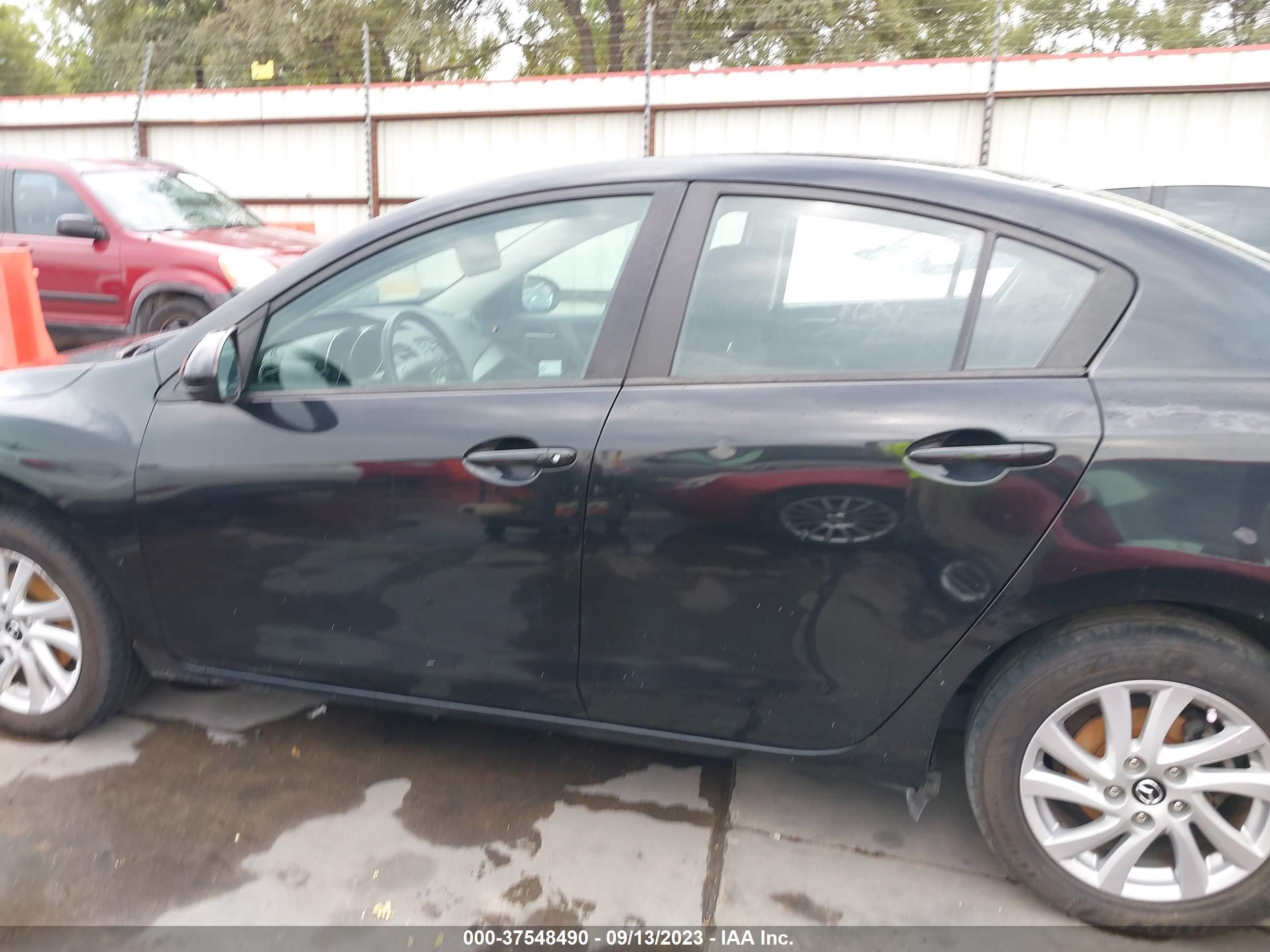 Photo 12 VIN: JM1BL1V83D1711325 - MAZDA 3 