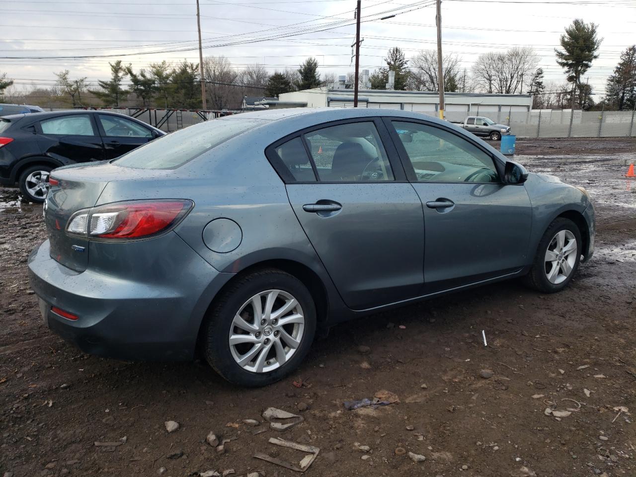 Photo 2 VIN: JM1BL1V87C1694267 - MAZDA 3 