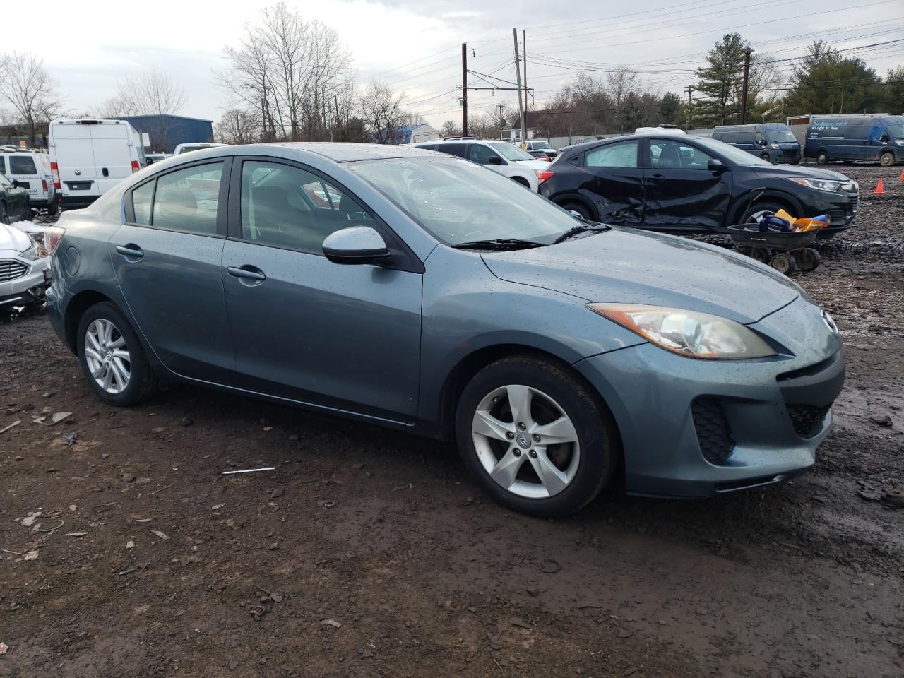 Photo 3 VIN: JM1BL1V87C1694267 - MAZDA 3 