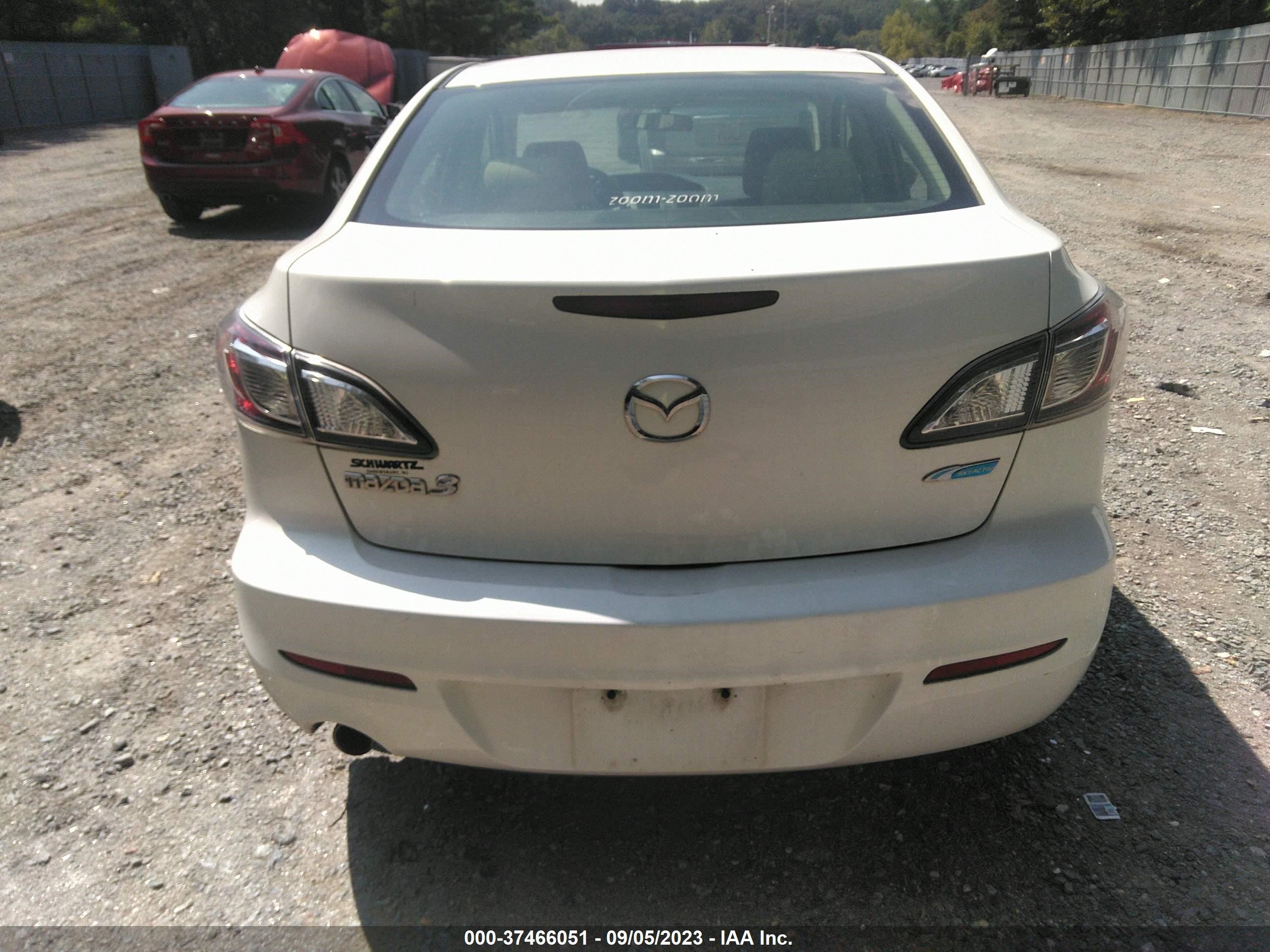 Photo 15 VIN: JM1BL1V88C1683021 - MAZDA 3 